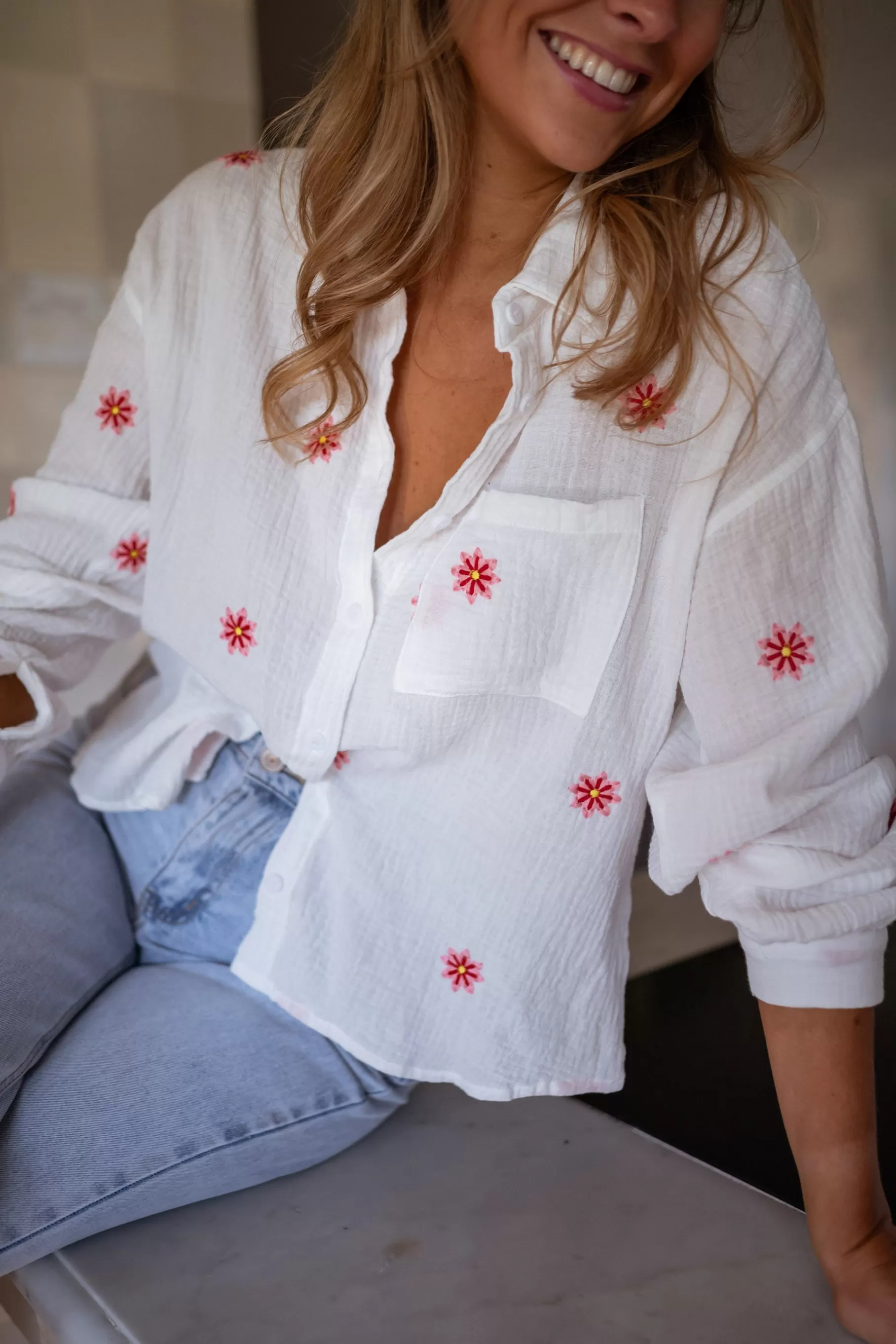 Easy Clothes Chemisiers & Blouses-Chemise Grace - écrue à fleurs rouges et roses